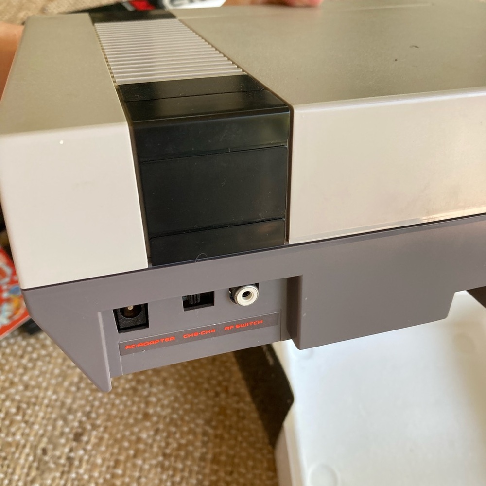 Vintage Nintendo NES Action Set with Games - Picture 7 of 11